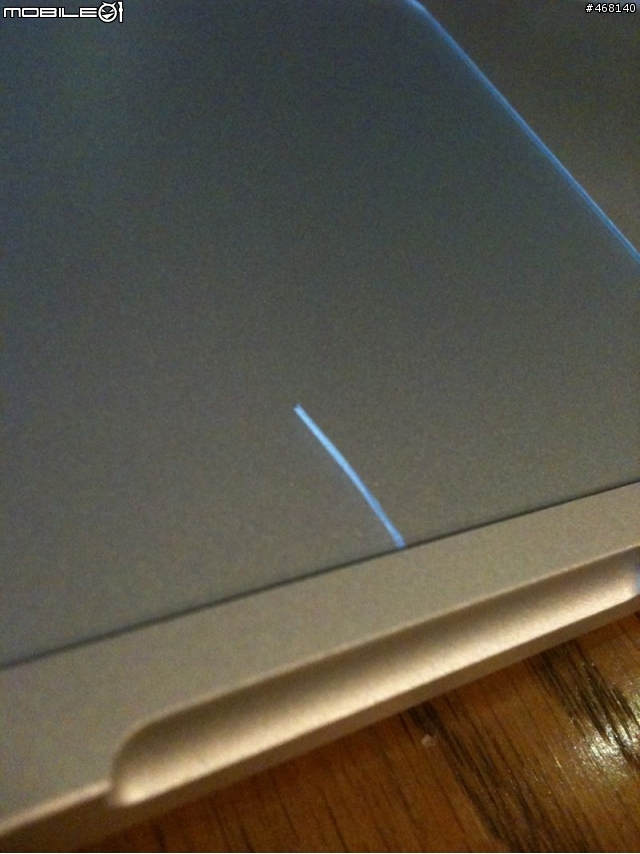 MBP 2011控版竟然突然裂開...