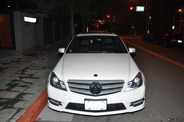 Mercedes Benz C200 2012年式 白色 不專業開箱文