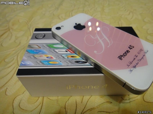 「全台灣唯一真正的iPhone 4S」，容許小弟我為大家博君一笑。
