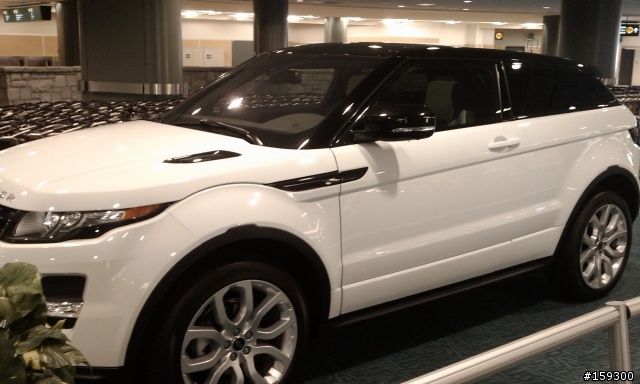 驚見 Range Rover Evoque in Vancouver Airport