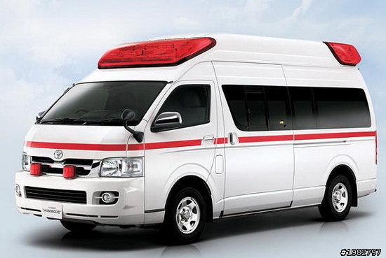 [TOMICA] TOYOTA救護車HIMEDIC人偶吊卡組