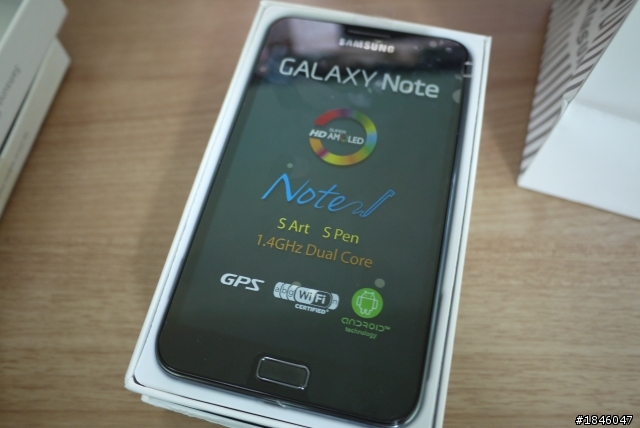 Samsung GALAXY Note - 不專業開箱 (圖多慎入)