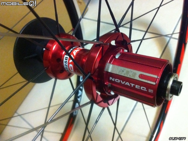 遲到的開箱文 2012 NOVATEC Sprint V2超輕輪組