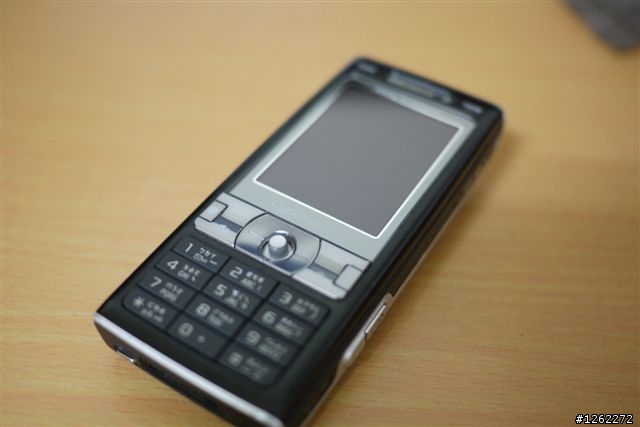 再加一發 HTC Sensation XE 感動開箱 及使用心得
