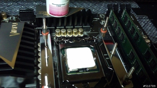 (純開箱) 升級囉! 華擎 Z68 Extreme3 Gen3 與 I7 2600K(水冷機完成囉!)