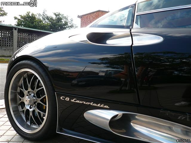 稀有度暴表的超跑 Spyker C8 Laviolette 出沒