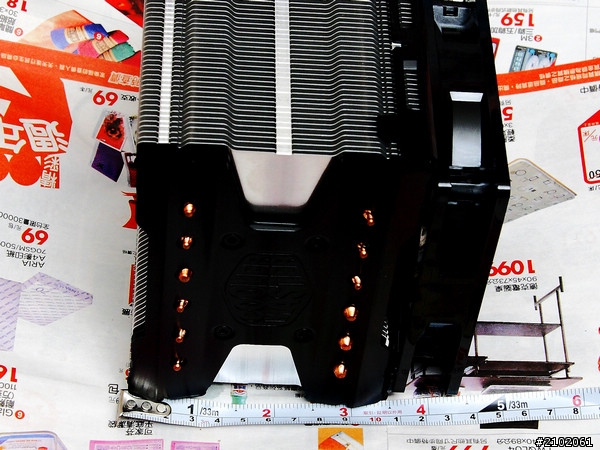 分享巴扣牌推土機、中文Win8系統蹦出新滋味(新增空冷hyper 612 pwm基本、大超5G溫度)