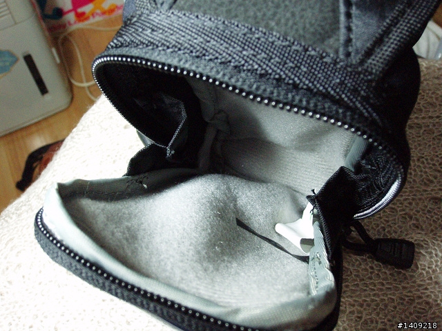 [分享]適合KLASSE的相機包,LOWEPRO  Rezo 50