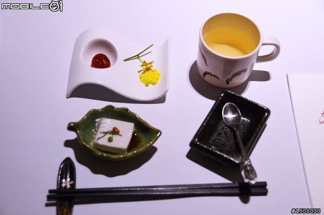 開著Luxgen SUV聽說有風險，但還是要讓心情愉快放輕鬆，所以來到了金山名流湯村。
