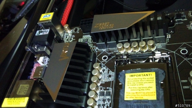 (純開箱) 升級囉! 華擎 Z68 Extreme3 Gen3 與 I7 2600K(水冷機完成囉!)