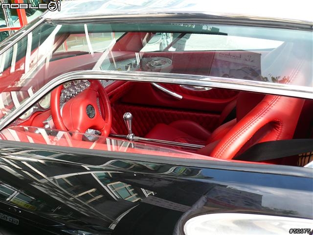 稀有度暴表的超跑 Spyker C8 Laviolette 出沒