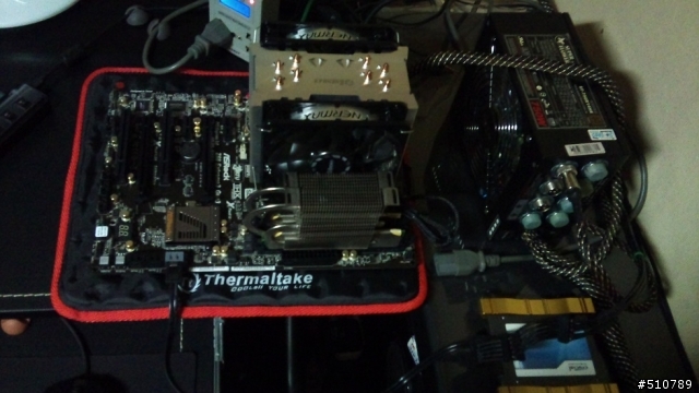 (純開箱) 升級囉! 華擎 Z68 Extreme3 Gen3 與 I7 2600K(水冷機完成囉!)