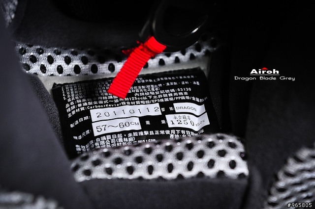 [全罩] Airoh DRAGON BLADE GREY 超輕量開箱