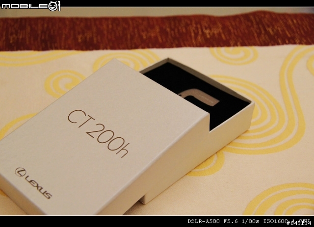 CT200"h"...........................隨身碟簡易開箱