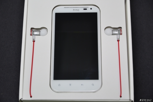 (偽開箱) HTC Sensation XL