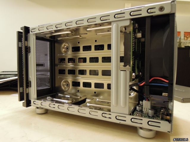 [開箱] NetGear 2-Bay ReadyNAS RNDU2000