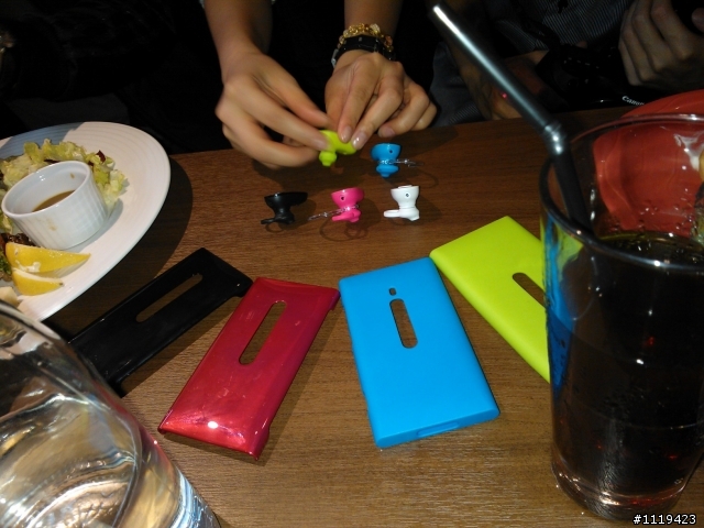 【批著N9的外衣強力現身台灣】 Nokia的最新芒果手機 Lumia 800