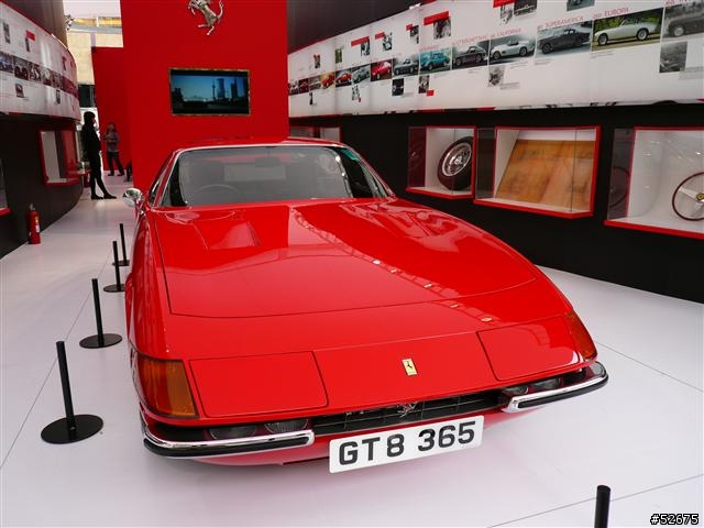 2011年底車展前哨站 - 微風廣場法拉利行動博物館