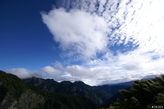 漫步雪山
