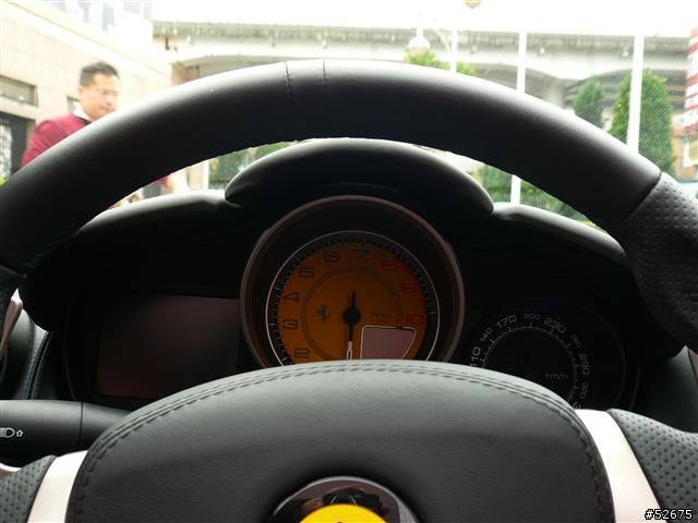2011年底車展前哨站 - 微風廣場法拉利行動博物館