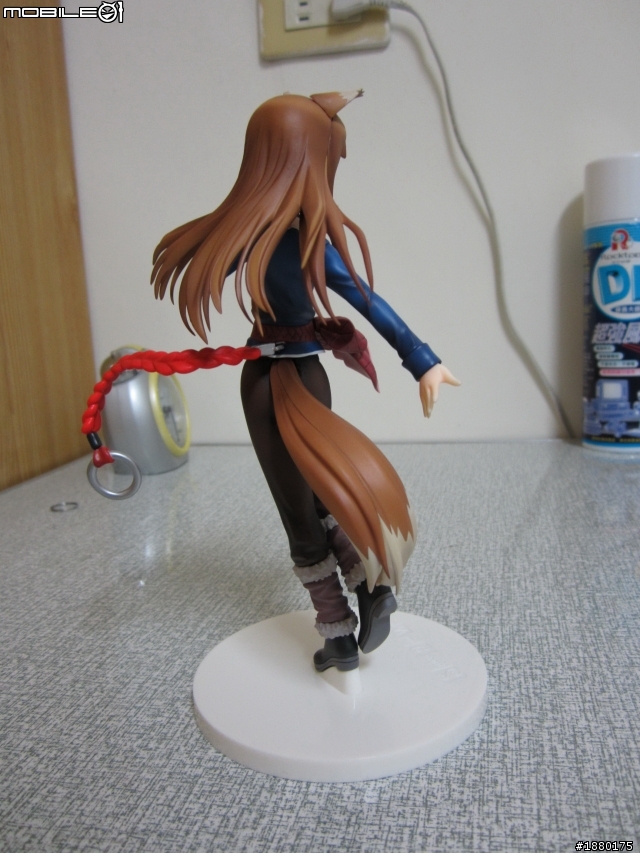 [開箱]價格不斐的閒狼赫蘿絕版PVC終於入手了...