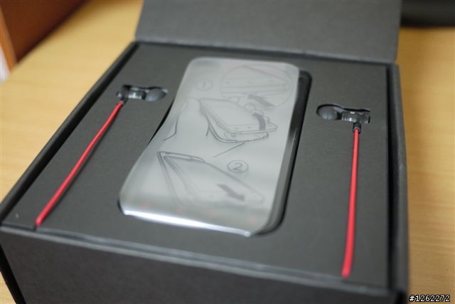 再加一發 HTC Sensation XE 感動開箱 及使用心得