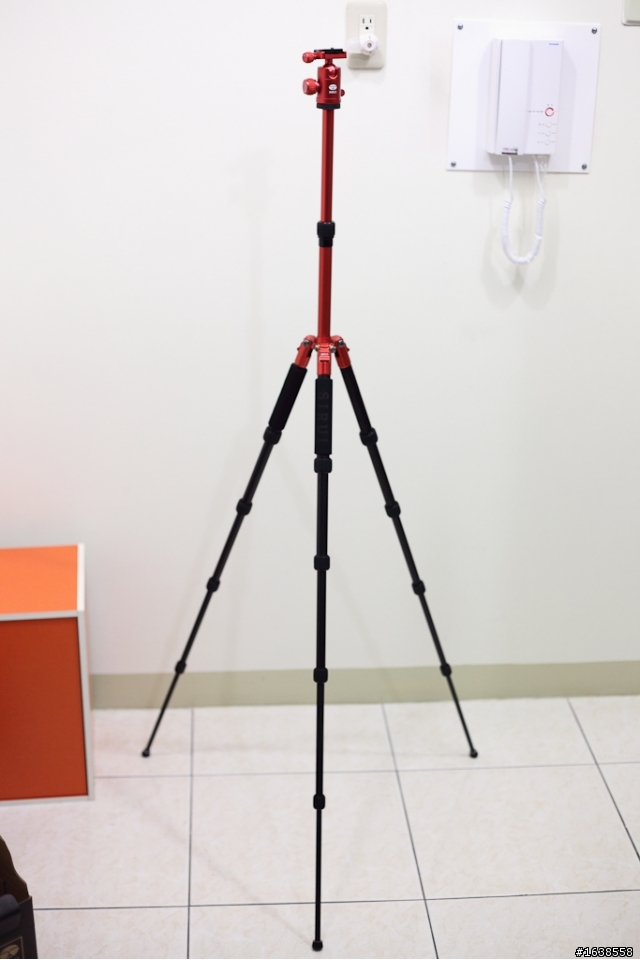 超值碳腳 - Sirui思銳 N-2204+K20X