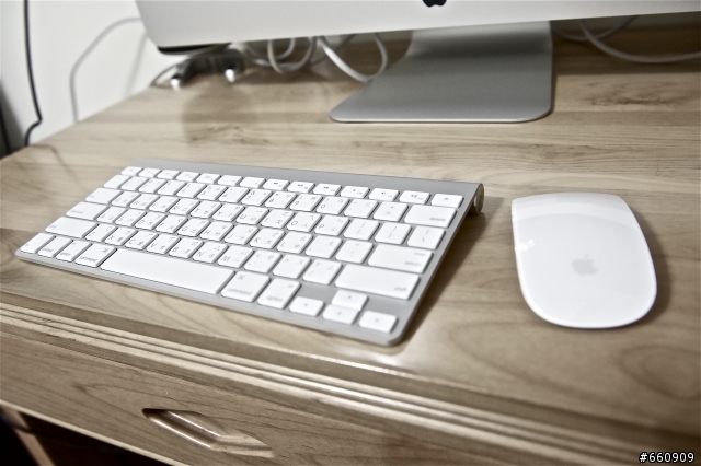 2011.11.05今天很突然的購入mac 27