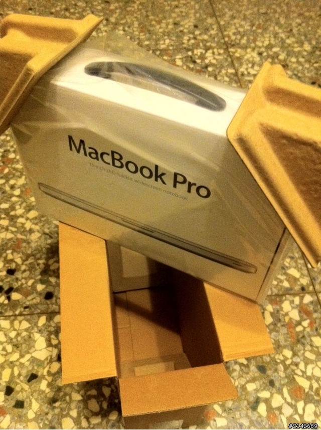 新改版的 MBP "13"  到手囉
