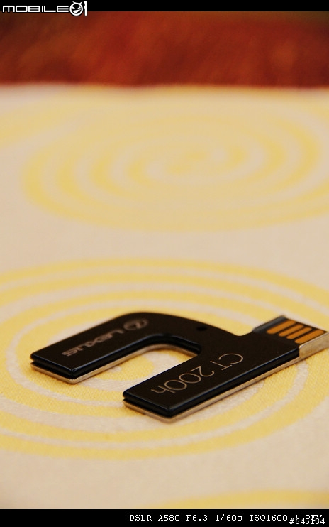 CT200"h"...........................隨身碟簡易開箱