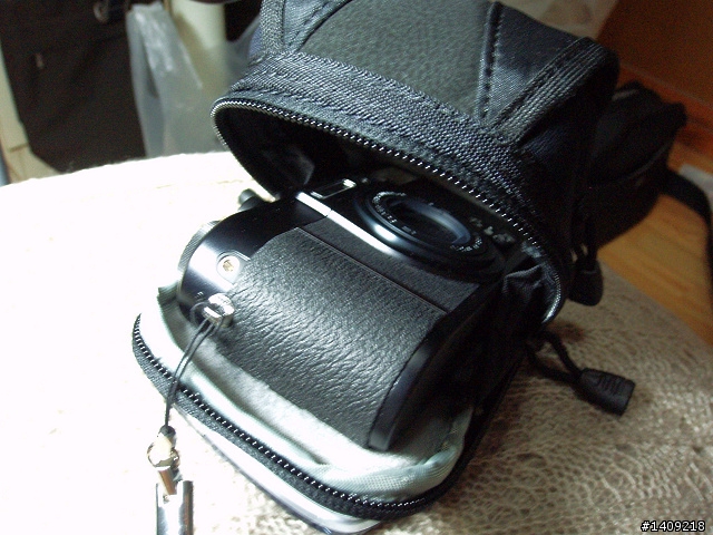 [分享]適合KLASSE的相機包,LOWEPRO  Rezo 50