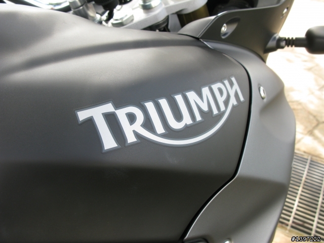英倫風采-TRIUMPH TIGER 1050開箱文