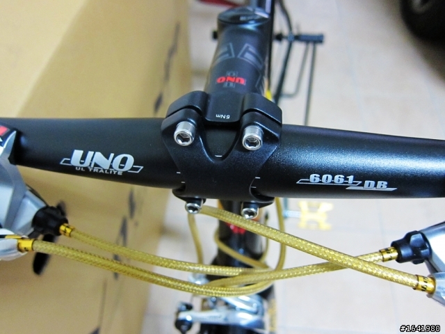 [開箱] 幸運之神送來的 VOLANDO J.I.U 平把公路車 -- 閃亮登場