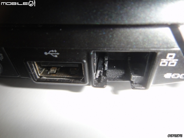 我的 TOSHIBA PROTEGE R700 RJ45孔