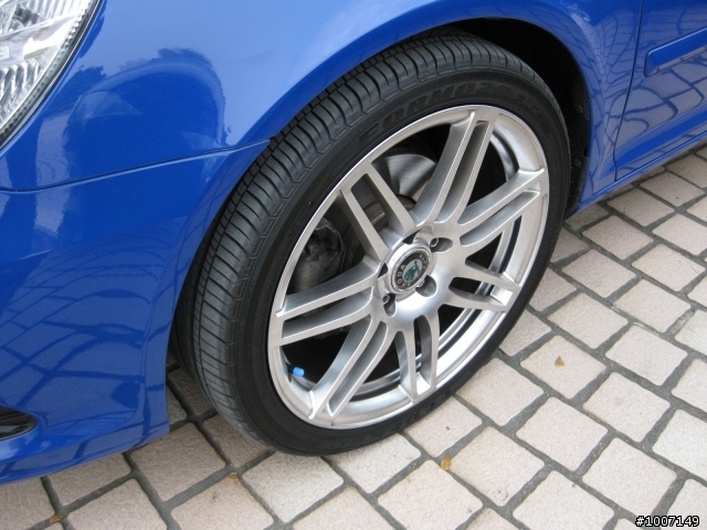 好朋友交新車SKODA Superb combi ~馬上換18"大腳 ~順便分享大會師車友大腳框!