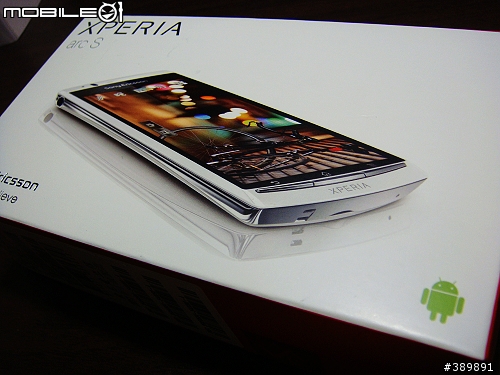 [應該沒人看的開箱文] 極致的白～SonyEricsson XPERIA Arc s「同場加映LiveDock座充」
