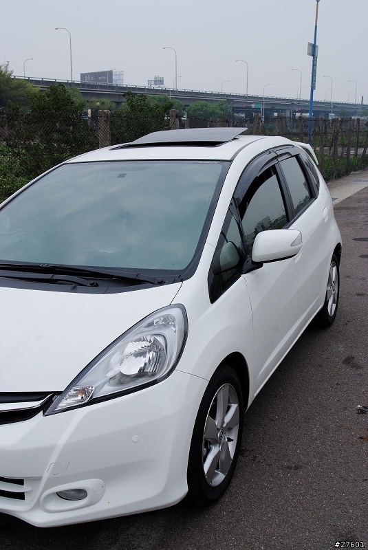 New FIT 天窗版..簡單開箱