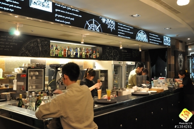 [景點] 高雄古拉爵 (大遠百店)