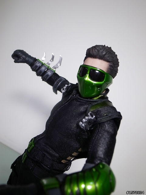 Hot toys 綠惡魔二世(圖多)