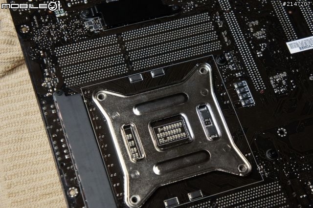 [狂]: Asus Rampage IV Extreme +i7-3960x.簡略教學含極限測試