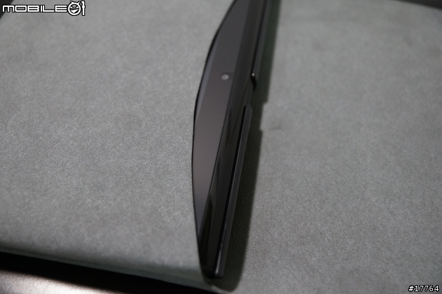 『分享』SONY Tablet S 首批限量加贈 簡約風格包