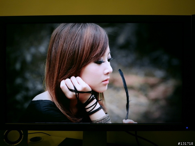 【開箱文】DELL U2711 27吋X2螢幕雙刀流~ 正式服役!!