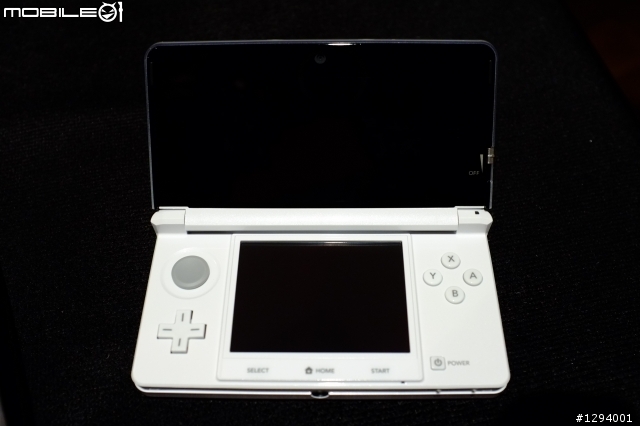 大家好~不專業開箱N3DS!(Mario白色限定版)
