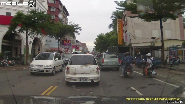 這位機車騎士您趕著投胎嗎?[10/08更新]