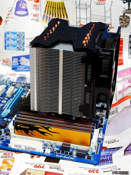 分享巴扣牌推土機、中文Win8系統蹦出新滋味(新增空冷hyper 612 pwm基本、大超5G溫度)