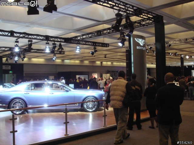 [分享] 洛杉磯車展之不專業分享~圖多 (LA Auto Show Nov 18, 2011~ Nov 27, 201)