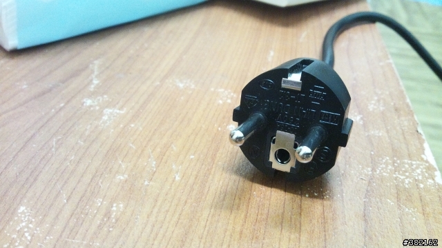 請教一個關於電源線的問題