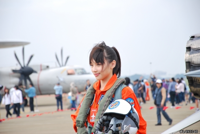 漂亮空姐算什麼!建國100~中華民國最美女飛官~