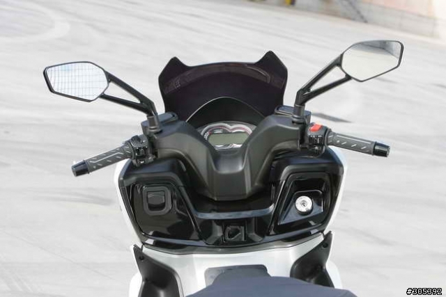 KYMCO新羊XCITING 400 & K-XCT 300+輕檔K-Pipe 125