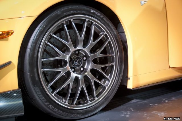 分享一些大家比較有興趣的車與車模- 2012台北車展
